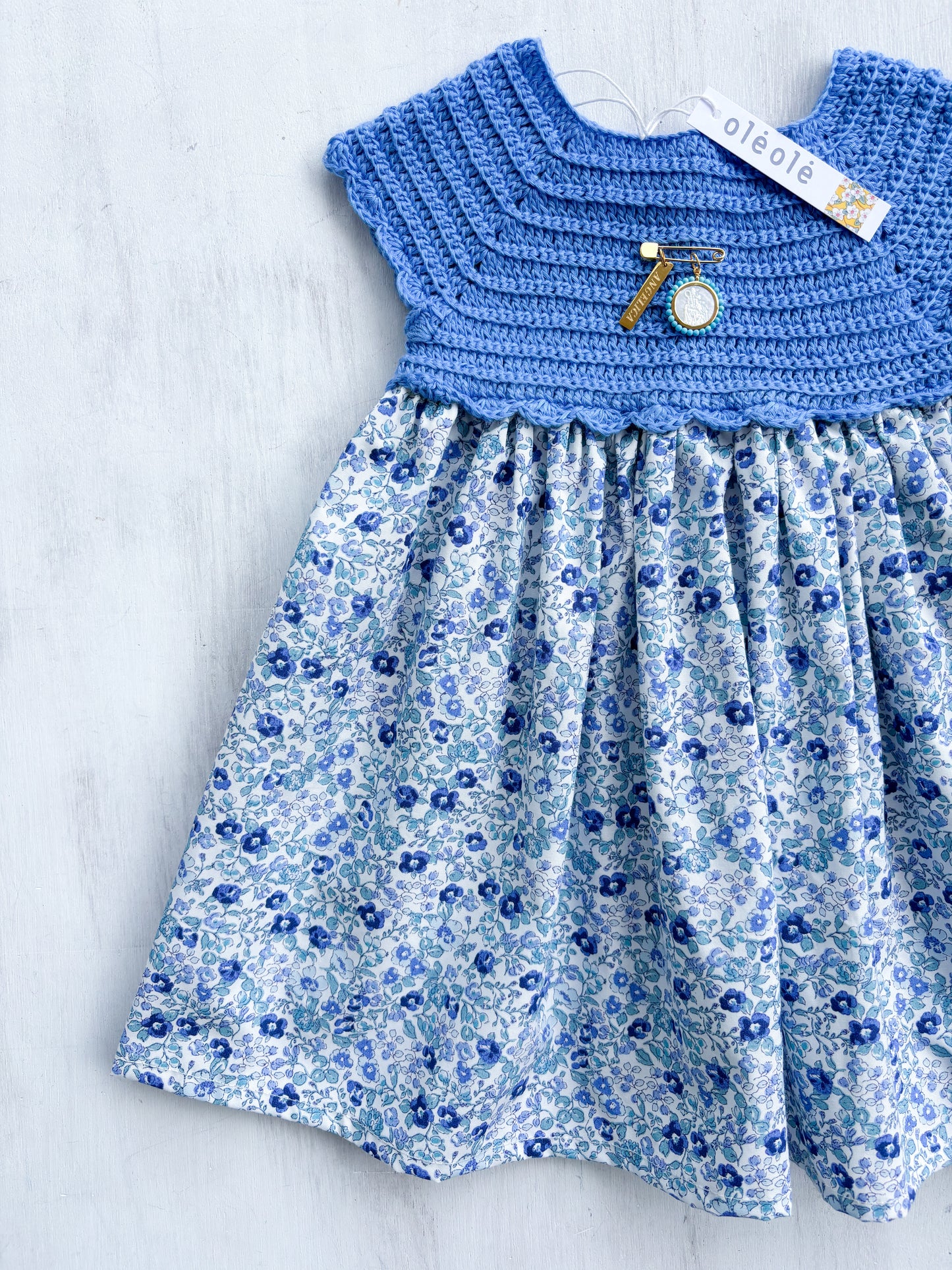 Vestido tejido flores medianas azul