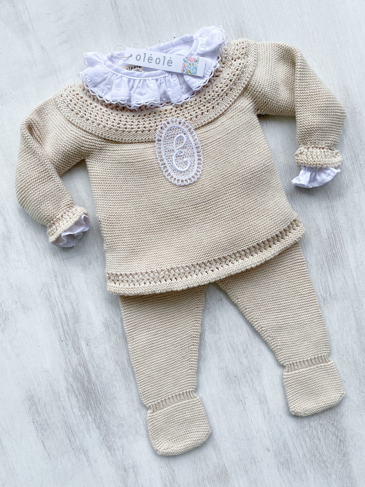 Conjunto tejido beige