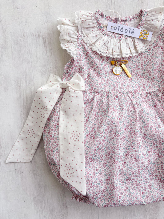 Ranita flores mini rosadas combinada
