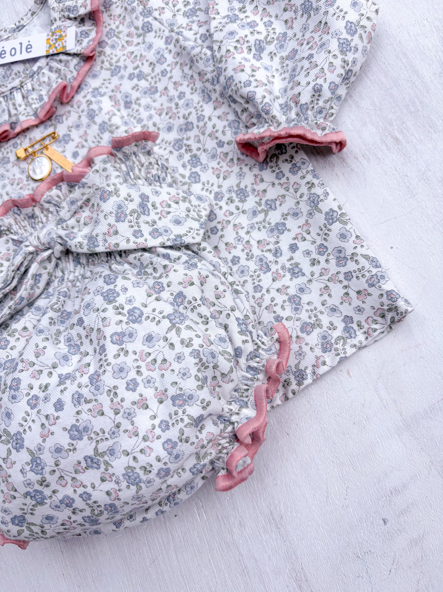 Conjunto MatchyMatchy bombacha flores mini azul medio y rosado