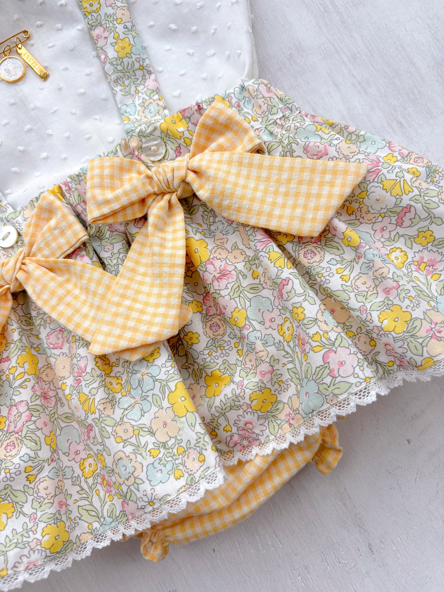 Conjunto falda c/tirantes y faralados flores medinas amarillas combinadas