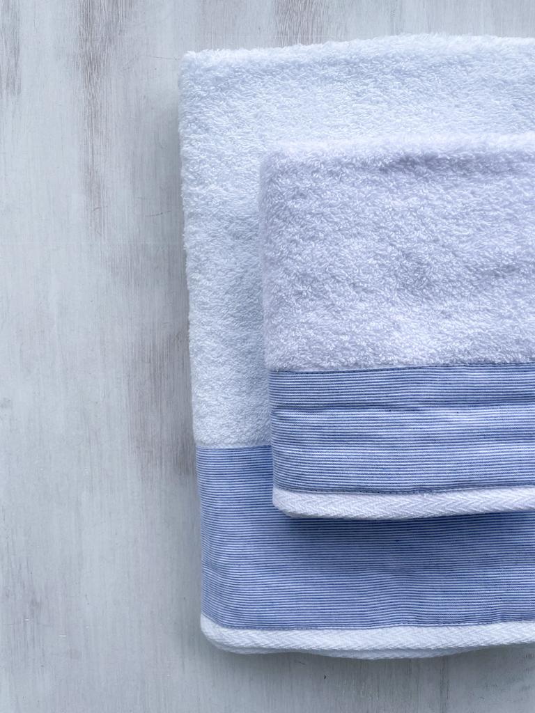 Juego de paños rayas verticales blanco y azul