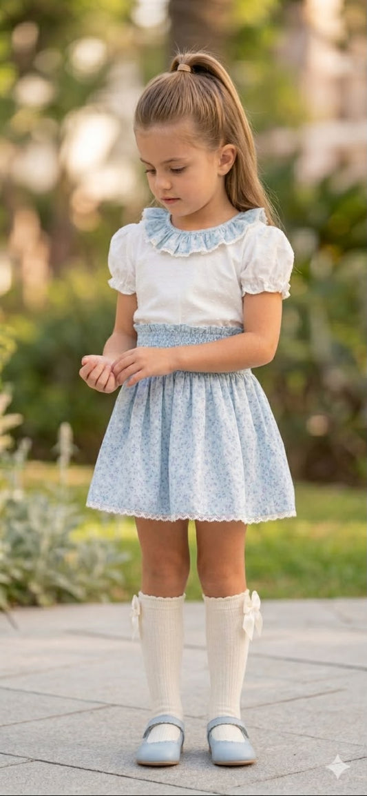 Conjunto MatchyCuello falda arruchada flores mini morado fondo verde agua