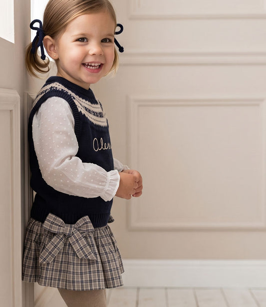 Conjunto top chaleco personalizado y falda c/lazos cuadros marino y beige