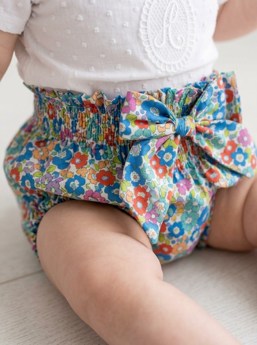 Bombacha flores tipo Liberty azul rey