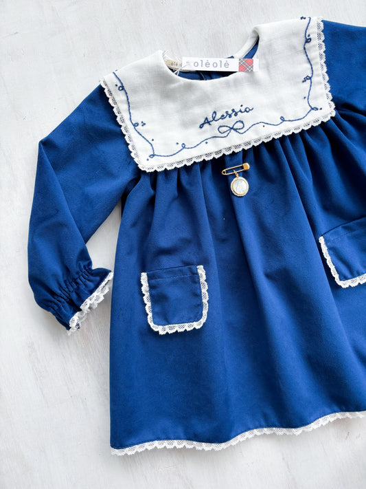 Vestido velvet marino bordado a mano
