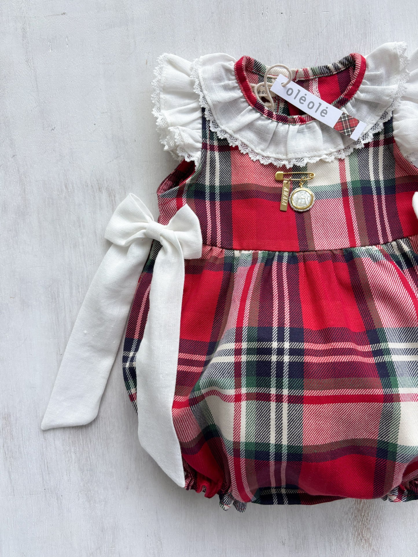 Ranita cuadros rojos y crudo