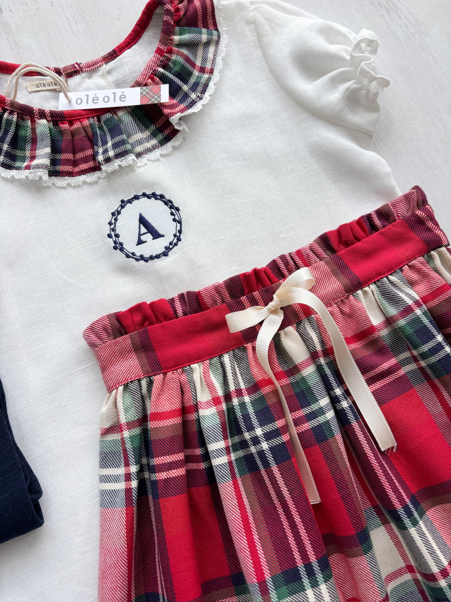 Conjunto MatchyCuello falda de grande cuadros rojos y crudo personalizado