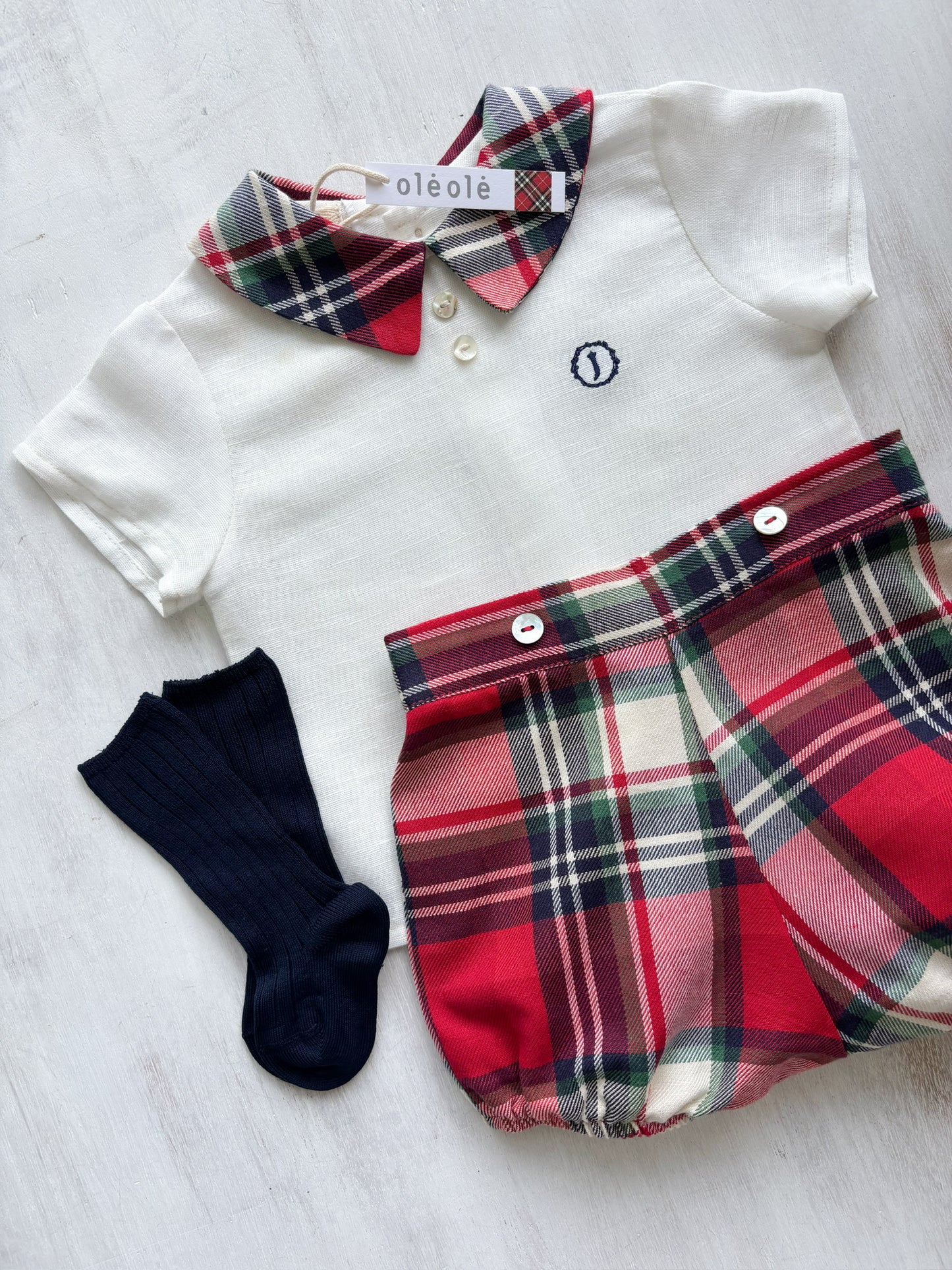 Conjunto varón bombacha cuadros rojos y crudo personalizado