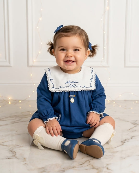 Vestido velvet marino bordado a mano