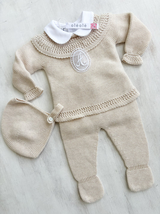 Conjunto tejido c/gorro beige