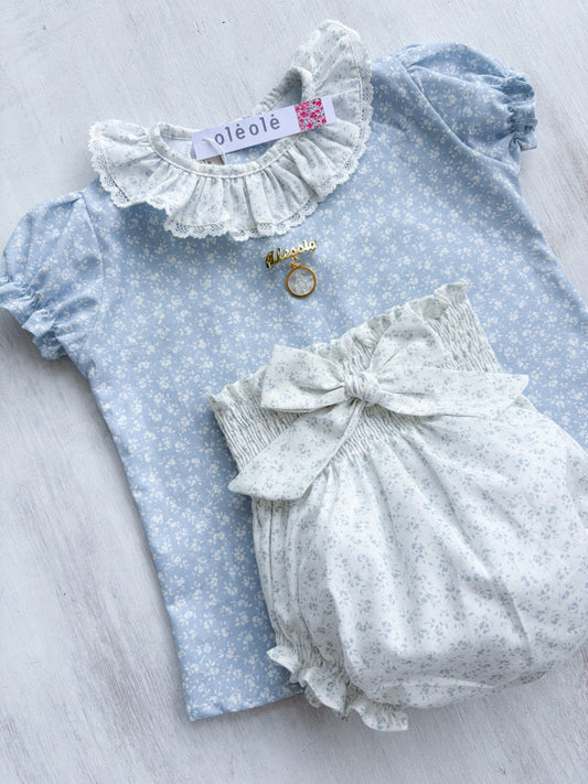 Conjunto Matchymatchy bombacha flores mini fondo azul