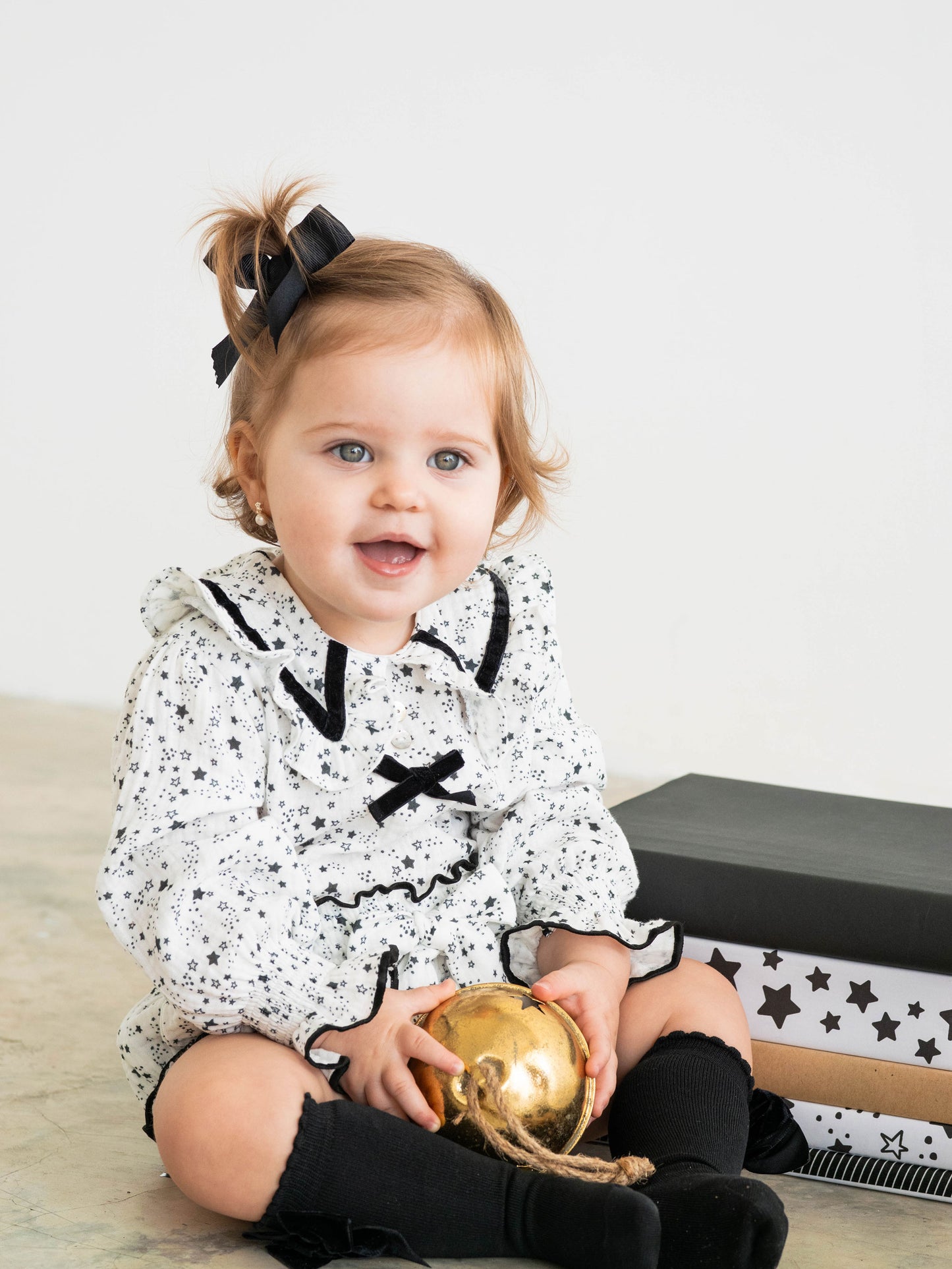 Conjunto MatchyMatchy bombacha boblé estrellitas negras