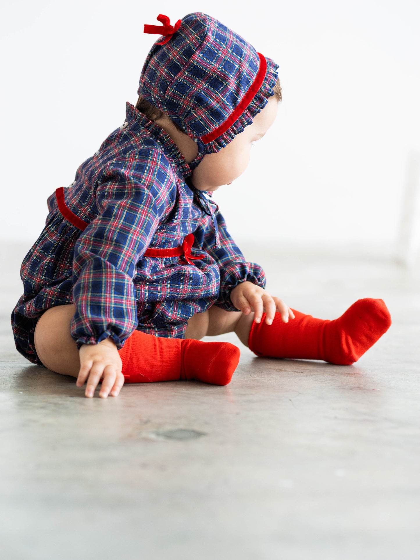 Gorro tartán marino y rojo