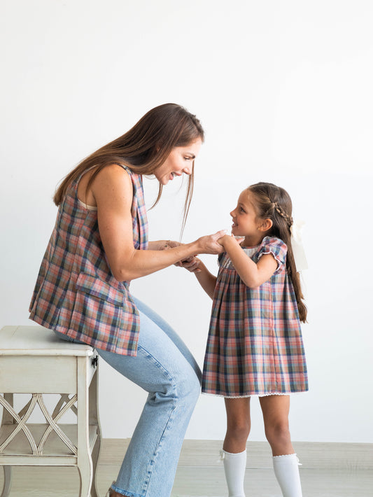 Chaleco de mamá tartán rosado