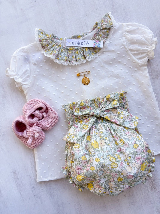 Conjunto MatchyCuello bombacha flores medianas amarillo y verde agua combinado