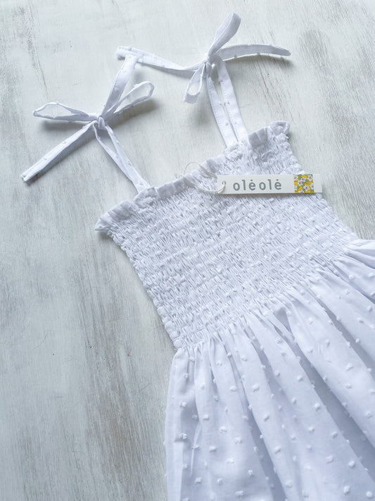 Vestido arruchado plumeti blanco